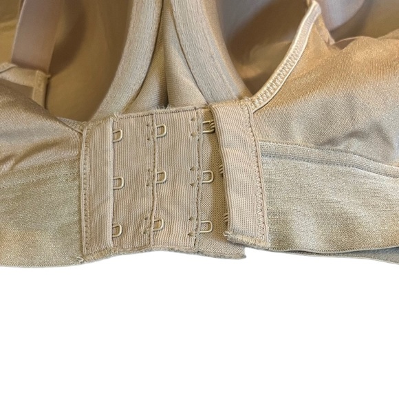 Bali One Smooth U Bounce Control Underwire Bra - Picture 8 of 13